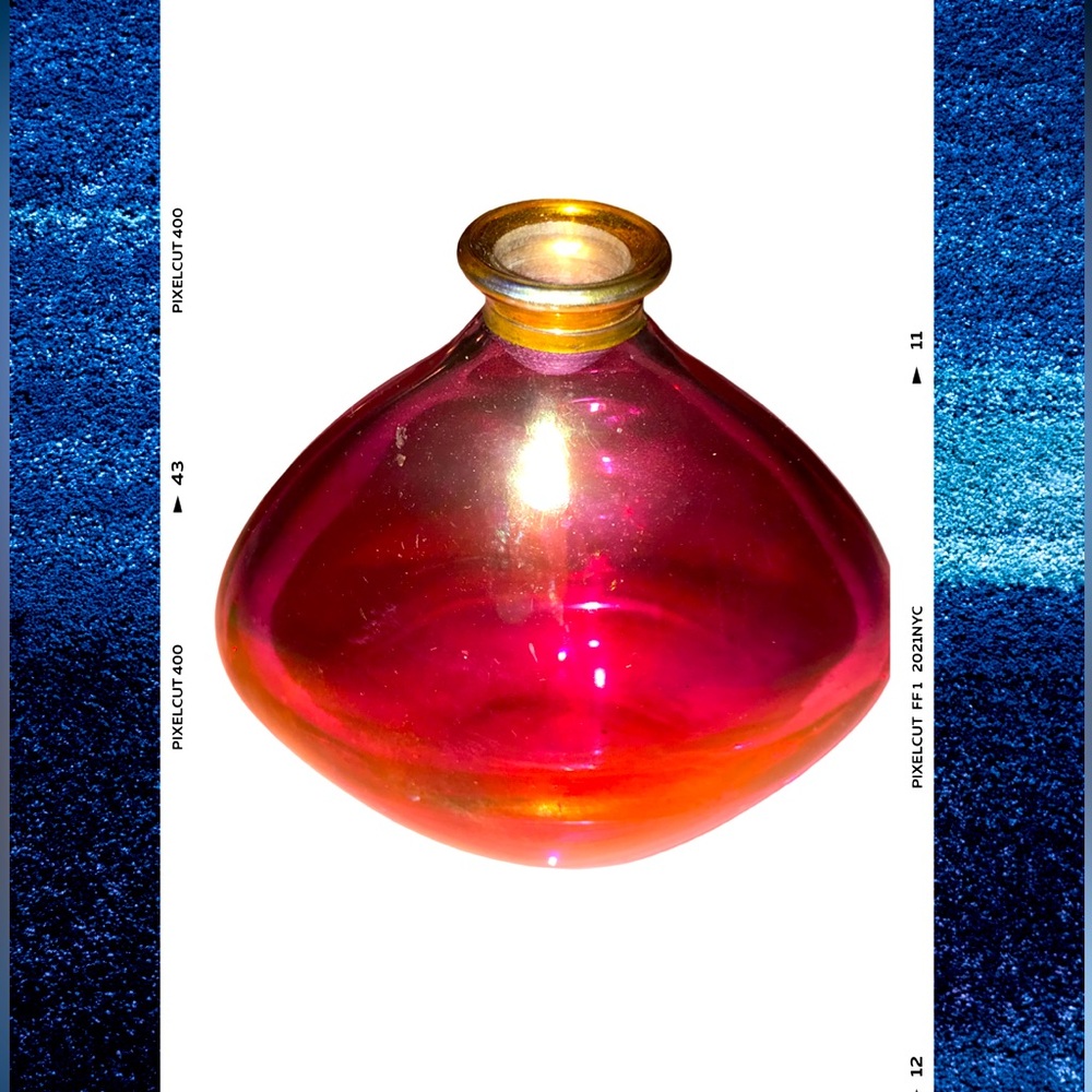 Pink Glass & 24% Lead Illusions made in Italy Bottle